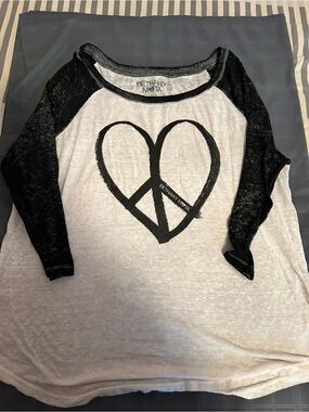 3/4 sleeve Aero Top